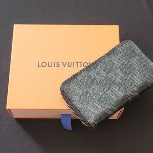 Louis Vuitton Black Damier Graphite Zippy